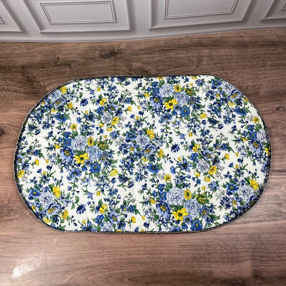 Handmade Placemats Yellow Blue Reversible Floral‎ Iris Oval Quilted Set of 2